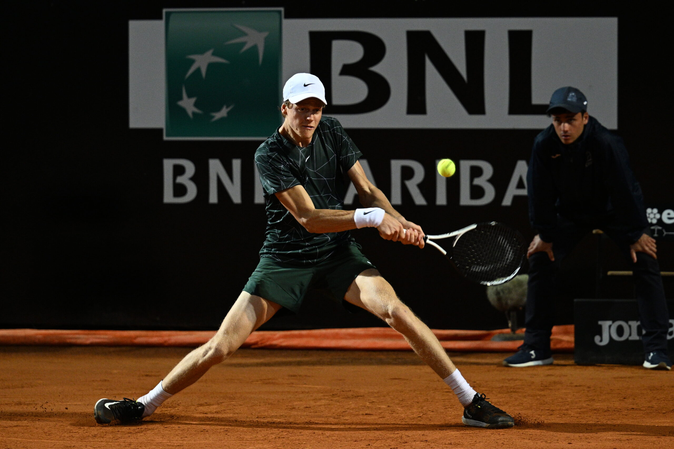 Sinner inizia una collaborazione con Darren Cahill: l’ex coach di Halep è già a Eastbourne
