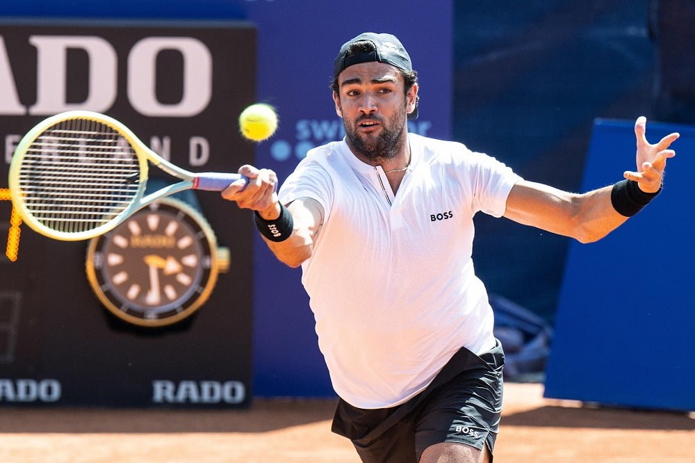 ATP 250 Gstaad, Berrettini si salva sull’orlo del baratro: sarà semifinale contro Thiem