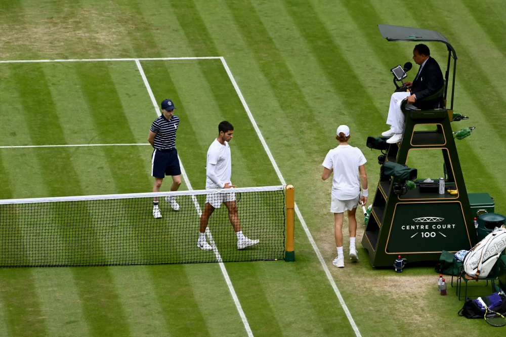 Wimbledon, parla Alcaraz: “Jannik ha giocato meglio e meritato la vittoria, in futuro saremo grandi rivali”