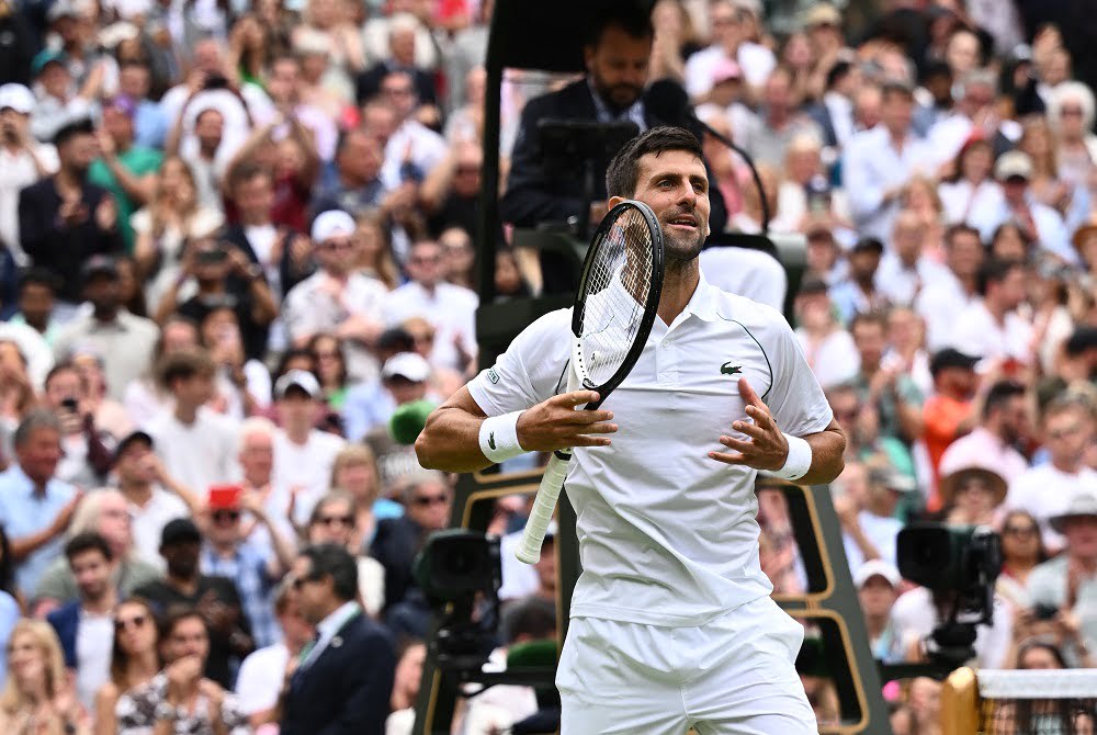 Kyrgios e Djokovic scherzano prima della finale: “Chi vince domani paga la cena”