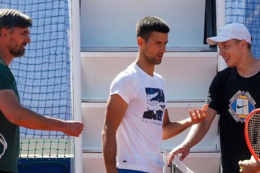 Djokovic e gli aiuti economici al serbo Medjedovic: “Che uomo sarei se non aiutassi i giovani che hanno bisogno?”