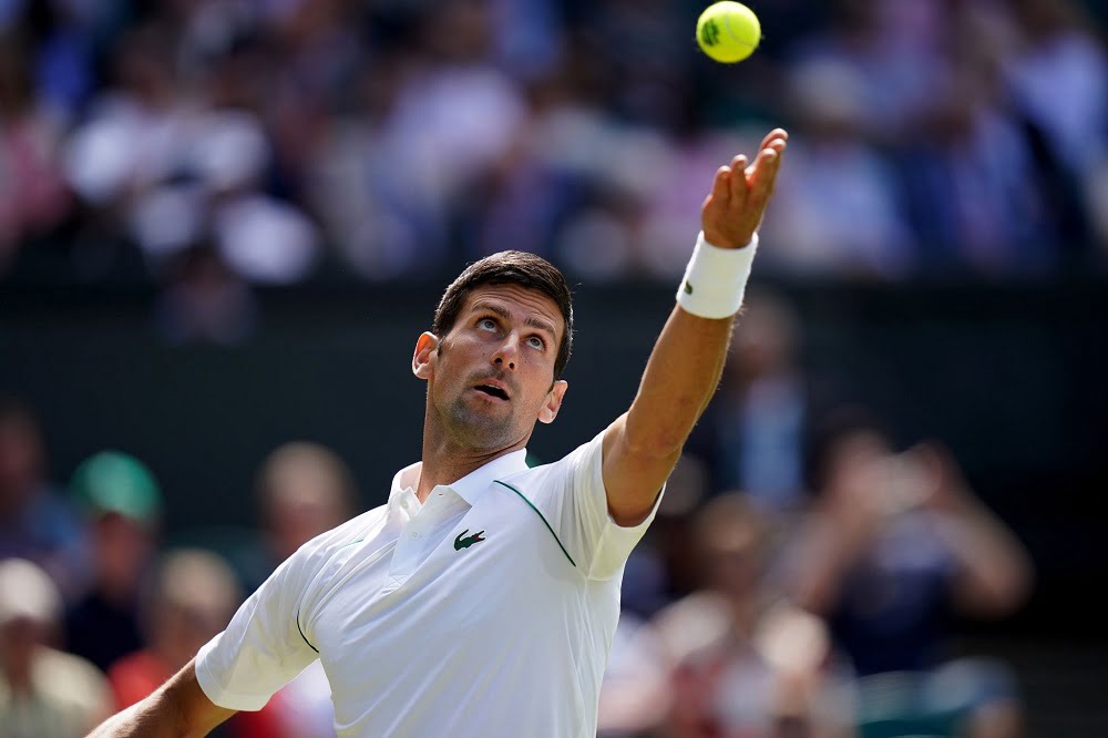 Wimbledon, Djokovic straripante: Kecmanovic sconfitto nel derby serbo