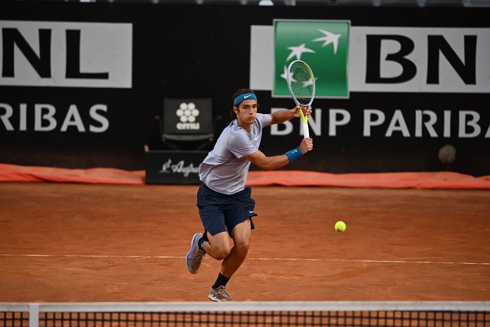 ATP 500 Amburgo, Musetti ritrova la via del successo: battuto Lajovic in rimonta