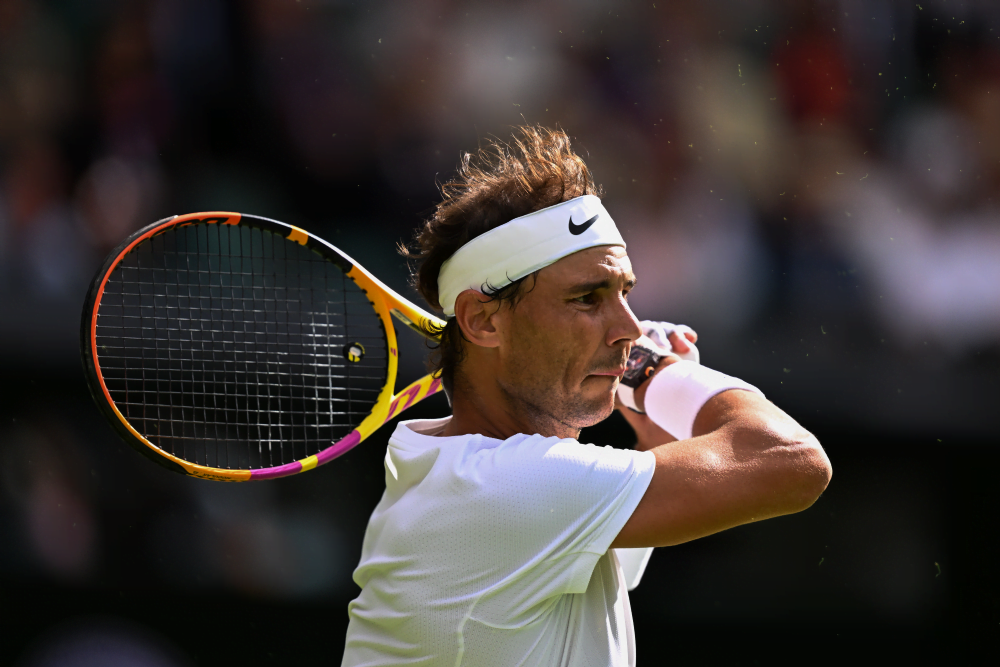 Wimbledon, Nadal non giocherà la semifinale contro Kyrgios: “Sono costretto a ritirarmi dal torneo”