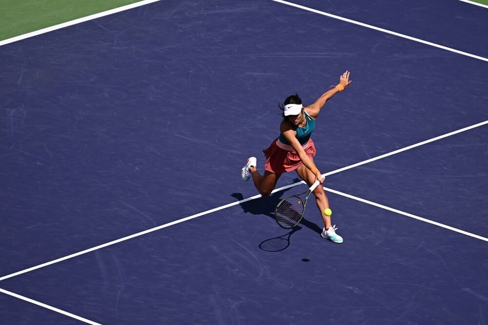 Emma Raducanu sceglie Dmitry Tursunov come coach per la stagione sul cemento americano