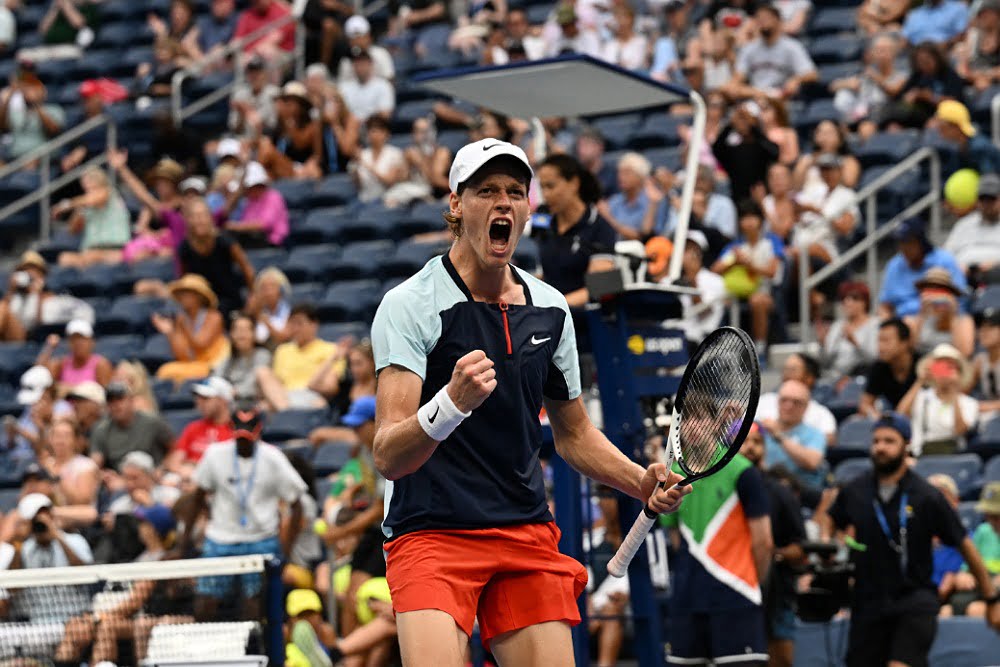 US Open, Sinner non sbaglia: batte Nakashima in quattro set e approda agli ottavi