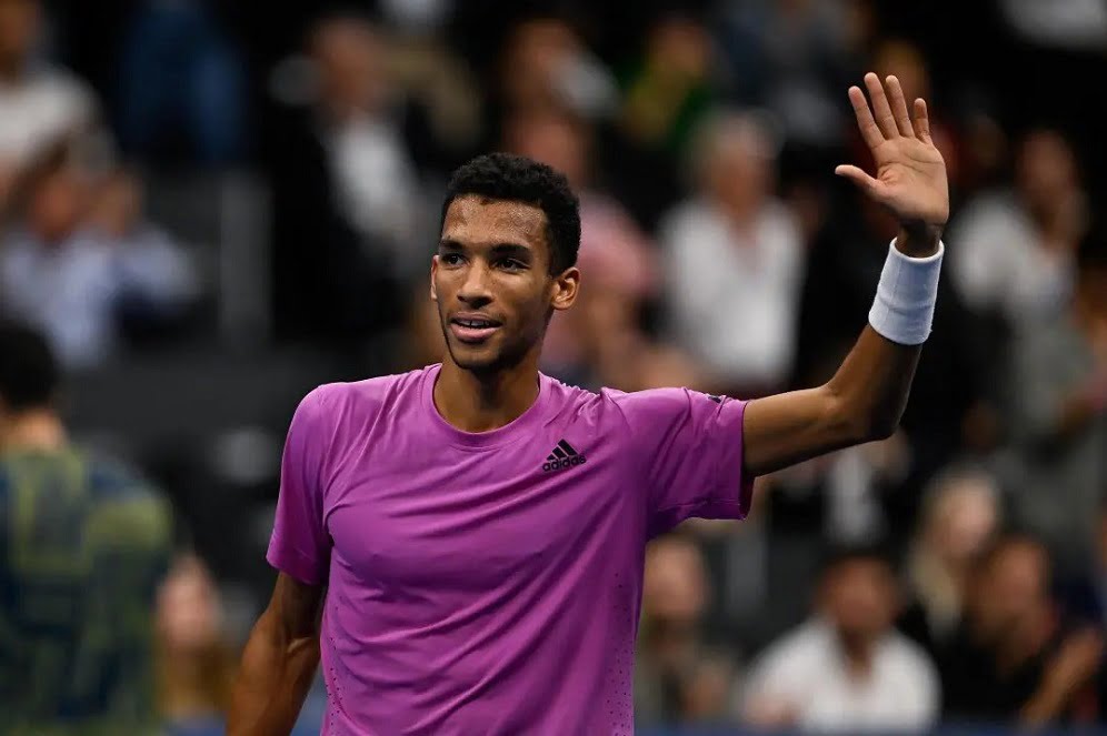 Auger-Aliassime è inarrestabile: si inchina anche Rune, è lui il campione a Basilea