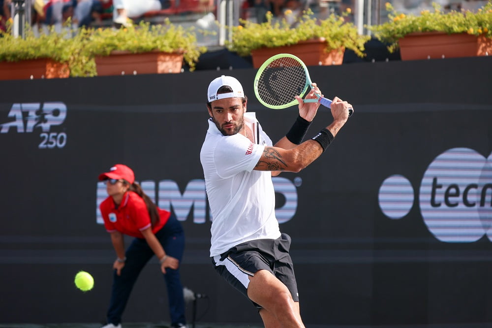 Tennis Napoli Cup, Berrettini rimonta McDonald: giocherà la sua prima finale in carriera sul cemento