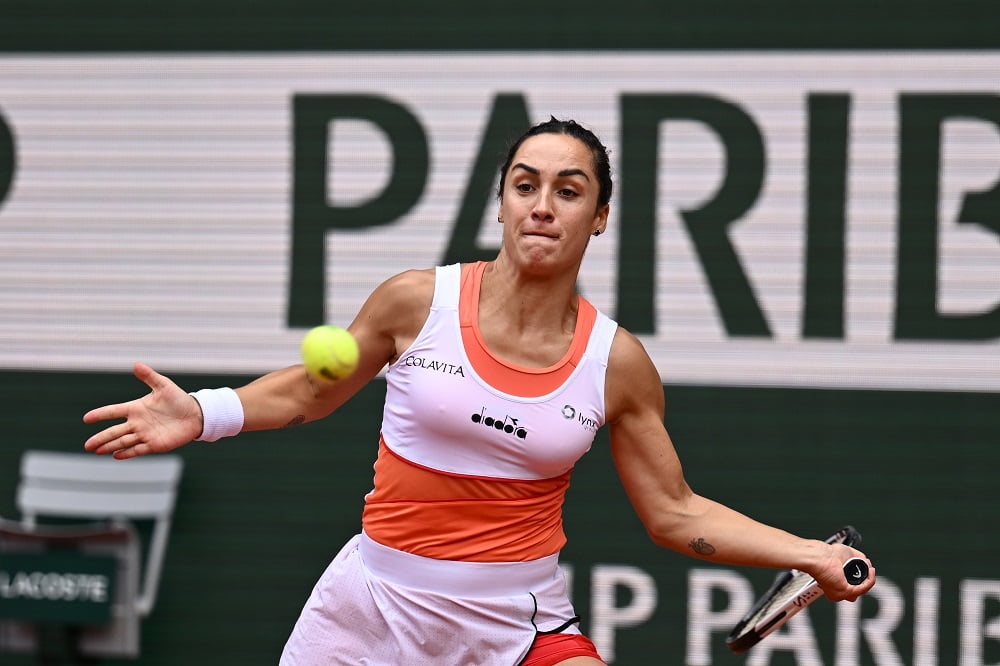 WTA Guadalajara, Trevisan schiacciasassi: battuta Siniakova, vola agli ottavi