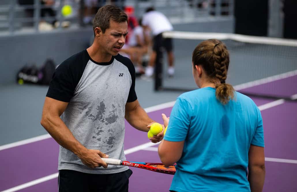 Nuove collaborazioni nel mondo WTA: Bajin allena Ostapenko, Bencic al lavoro con Tursunov