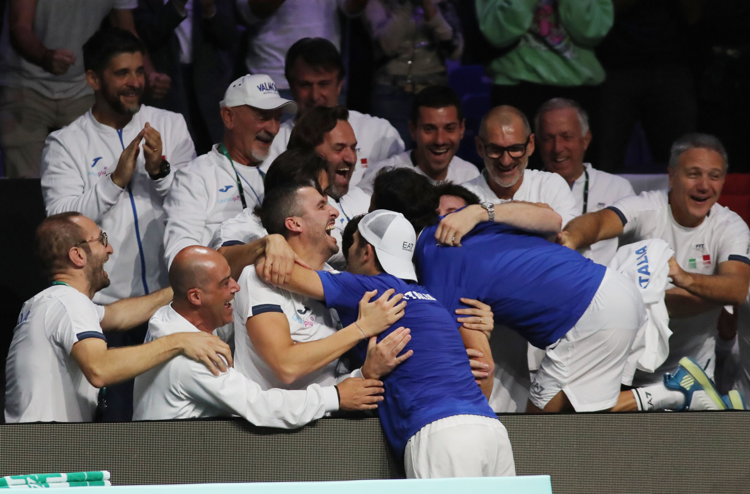 Psicotennis: Solisti & orchestrali: … Ma non parliamo di musica