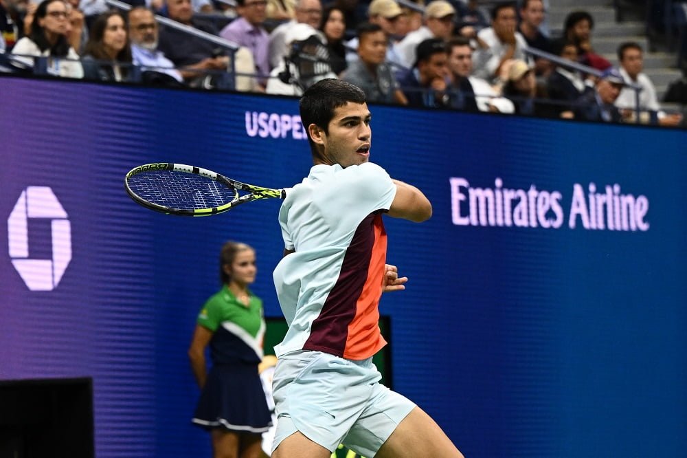 Un infortunio alla gamba destra ferma Alcaraz: non ci sarà agli Australian Open