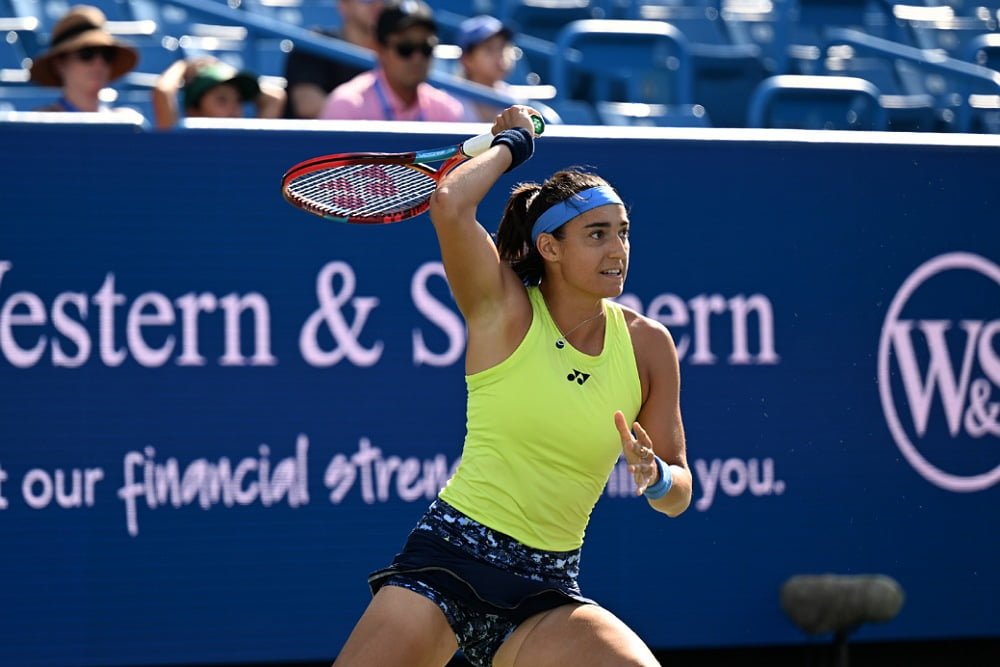 Caroline Garcia e la bulimia: “In campo non riuscivo a fare quello che volevo, mi riempivo per compensare il dolore”