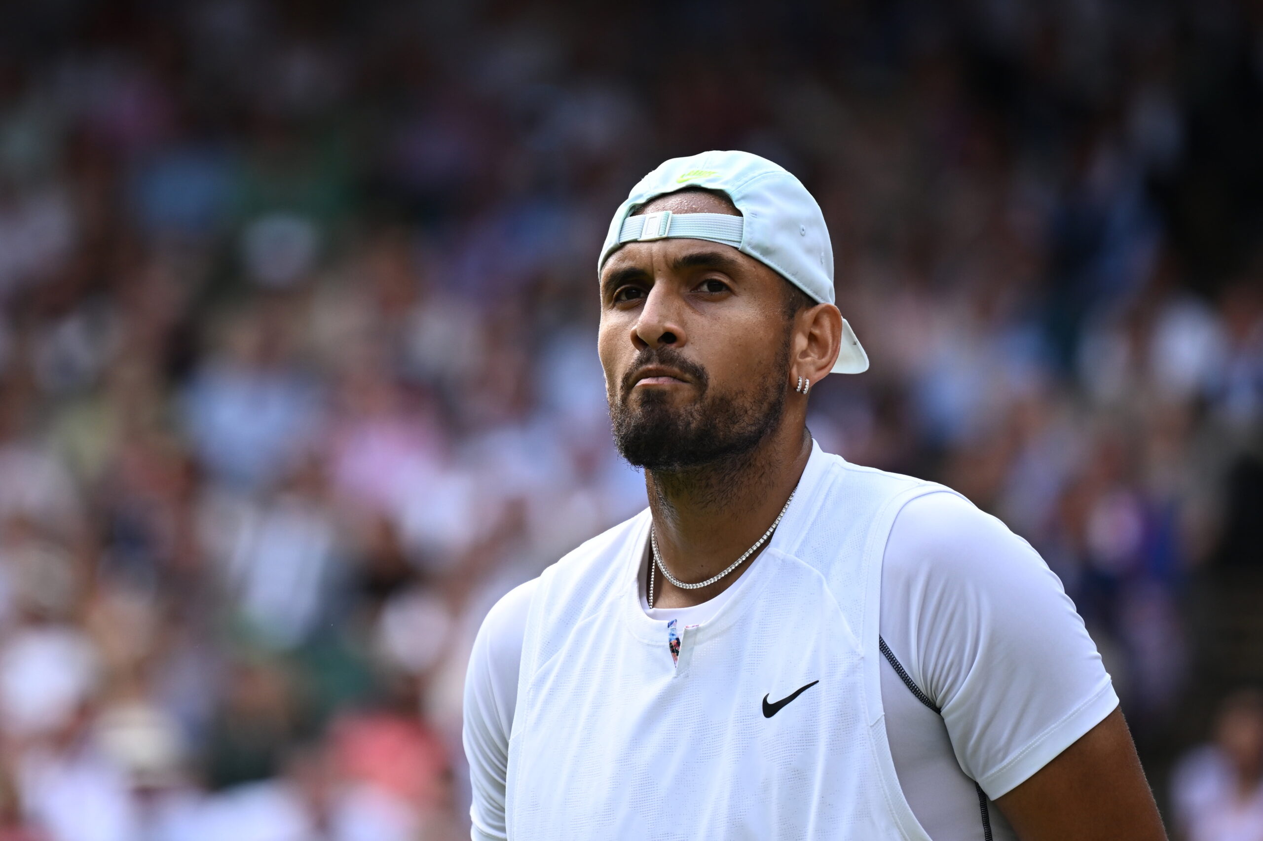Australian Open, Nick Kyrgios annuncia il forfait: “Sono devastato”