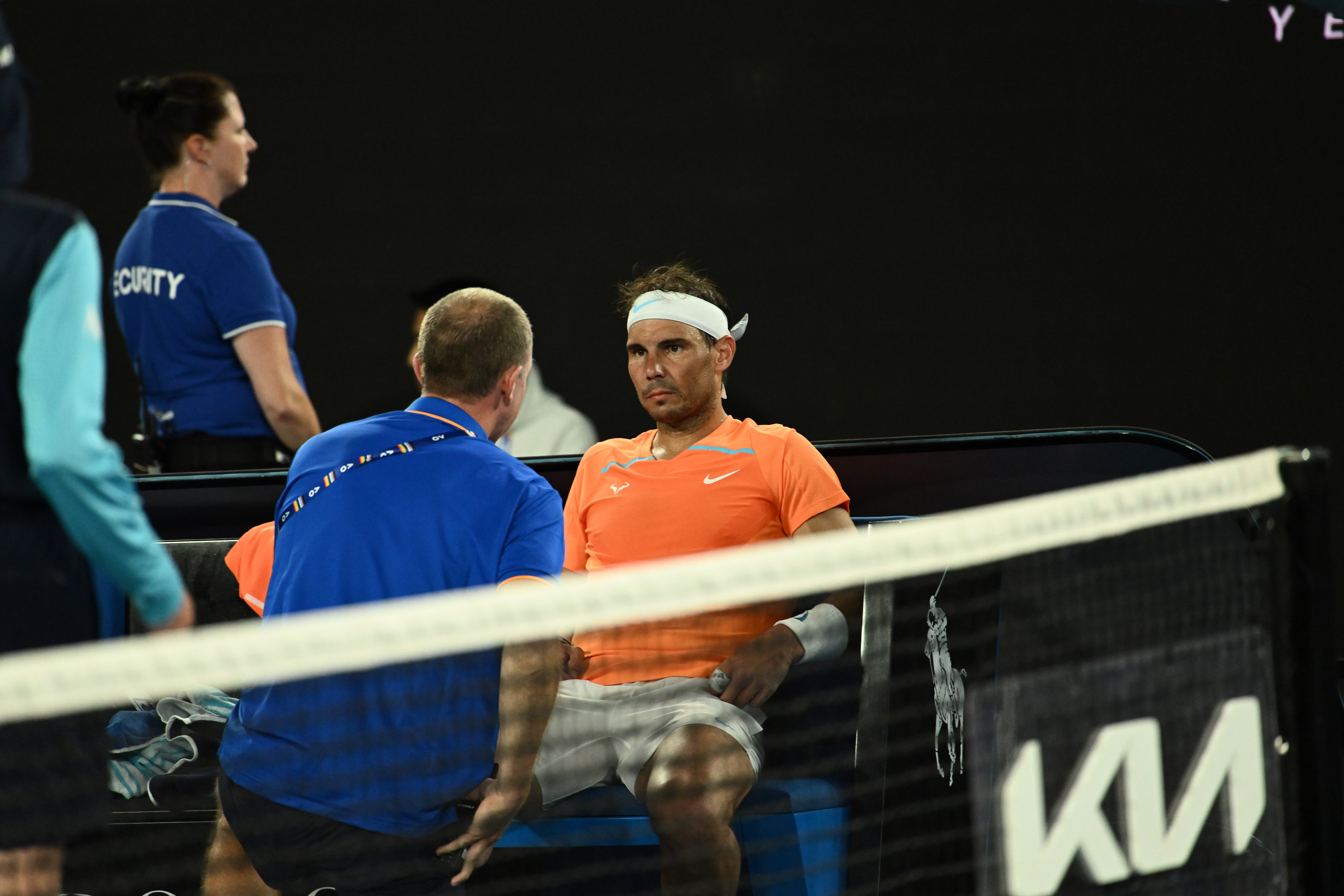 Australian Open, Rafael Nadal dopo l’infortunio: “I tempi di recupero stimati sono tra le 6 le 8 settimane”