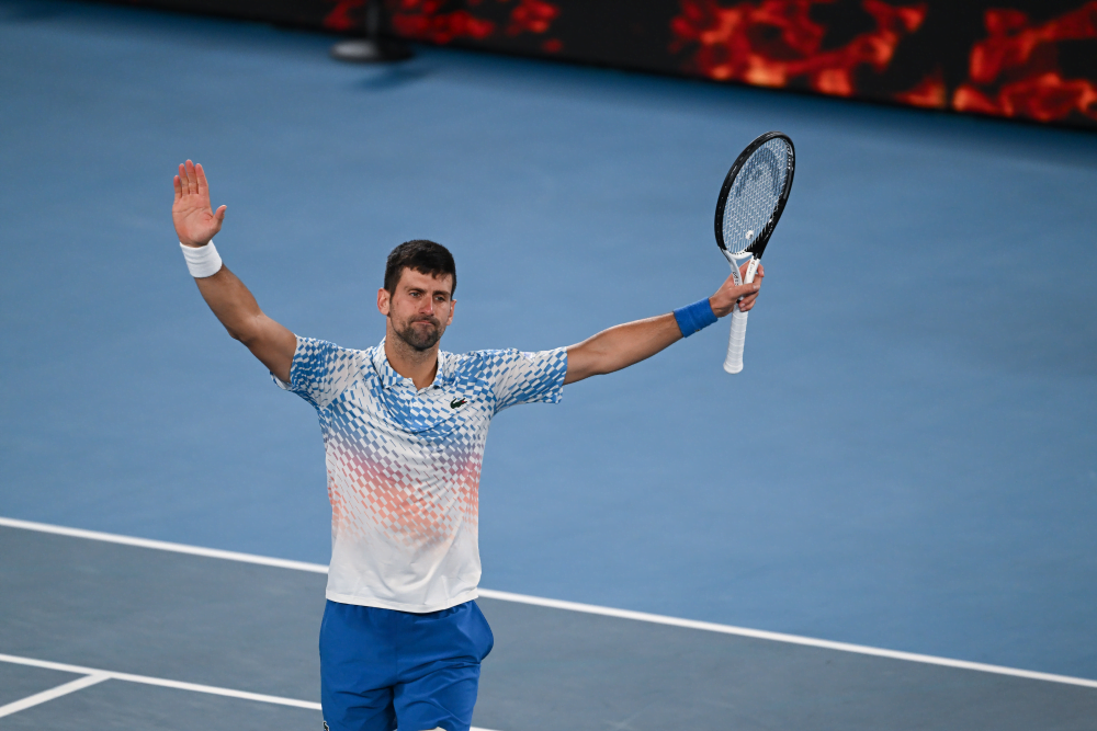 Australian Open, Craig Tiley sul caso Srdjan Djokovic: “Non sostiene la guerra, ma deve fare attenzione ai suoi comportamenti”