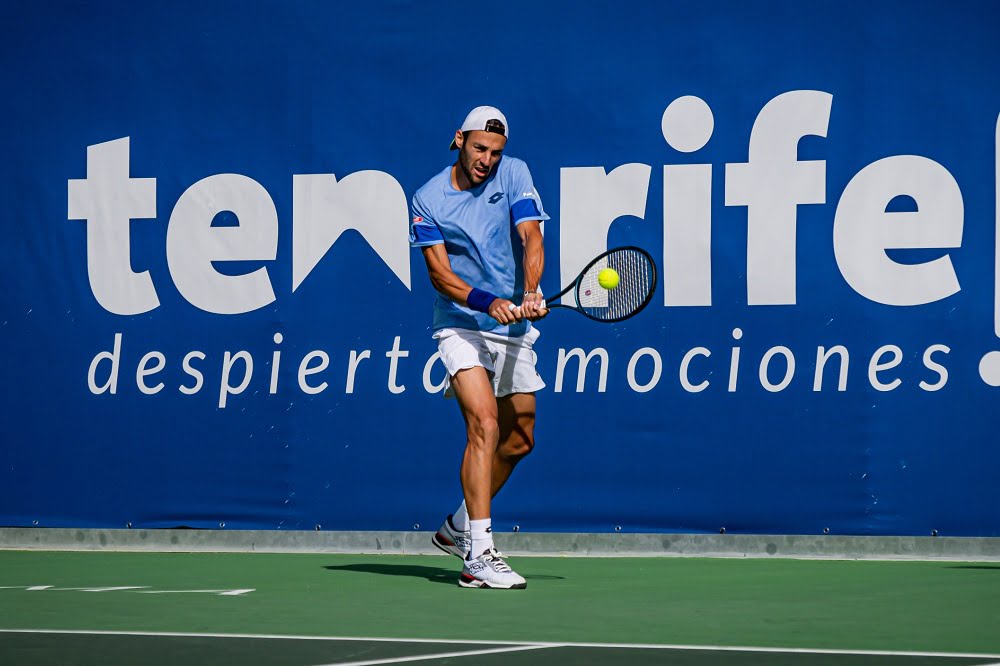 Challenger Tenerife 3, esordio con il sorrido per Travaglia: “Obiettivo ritrovare il mio tennis”