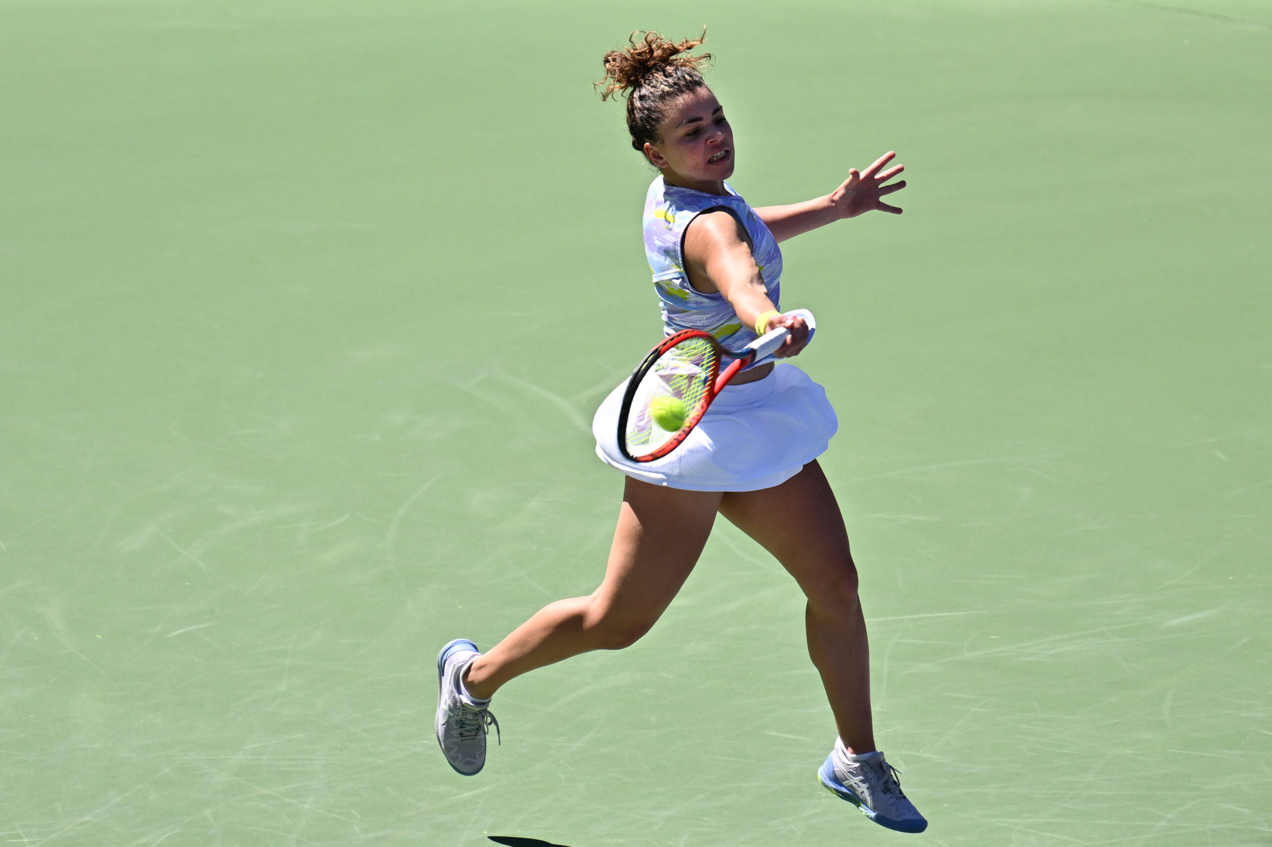 WTA Lione, Jasmine Paolini liquida Masarova e accede al secondo turno
