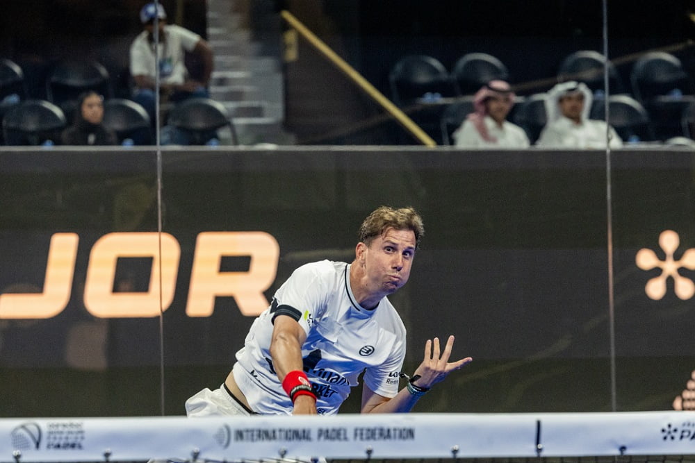 Premier Padel Doha: per Navarro-Tello stop negli ottavi