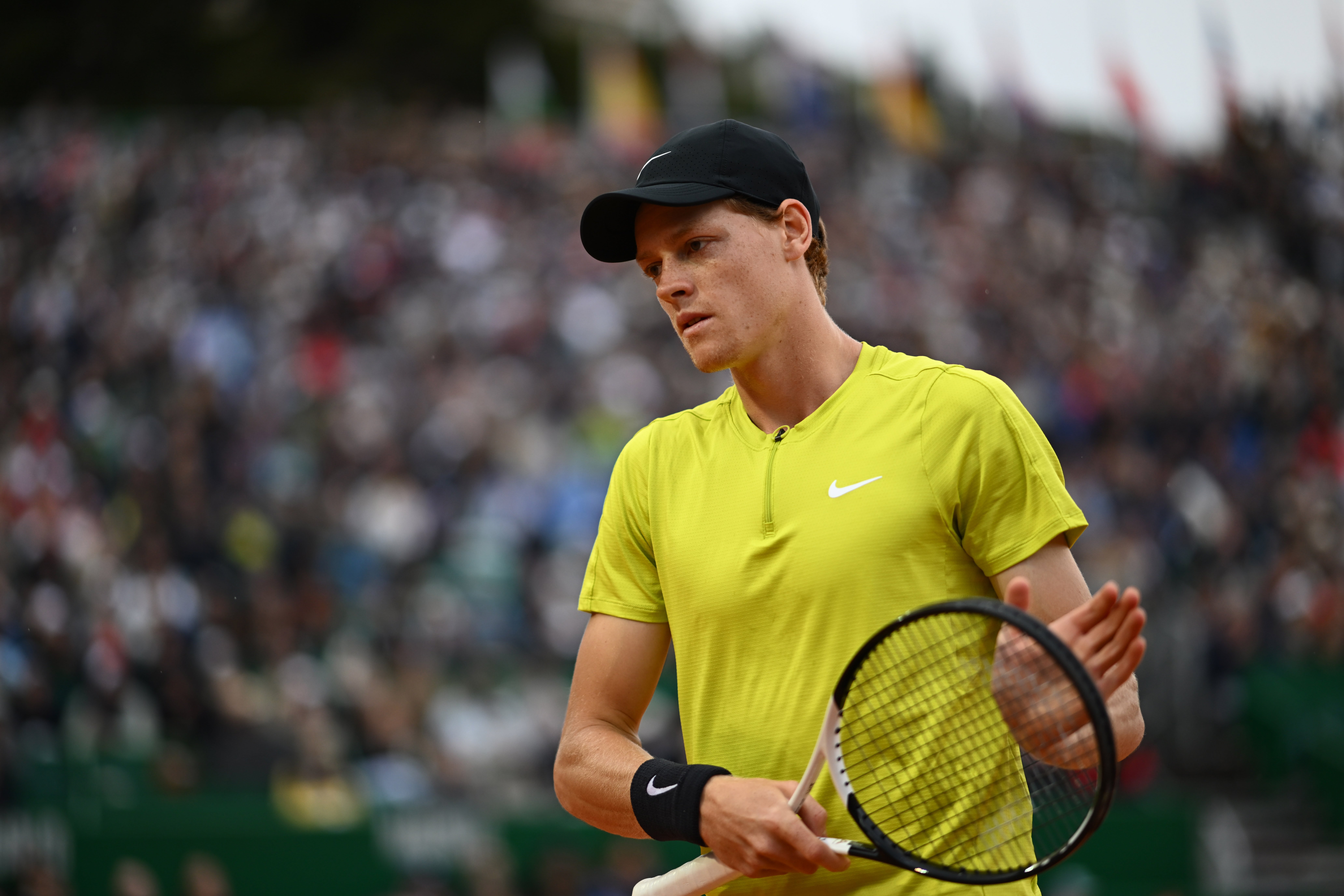 Roland Garros, Sinner show in sessione serale: Muller fa sei game in tre set