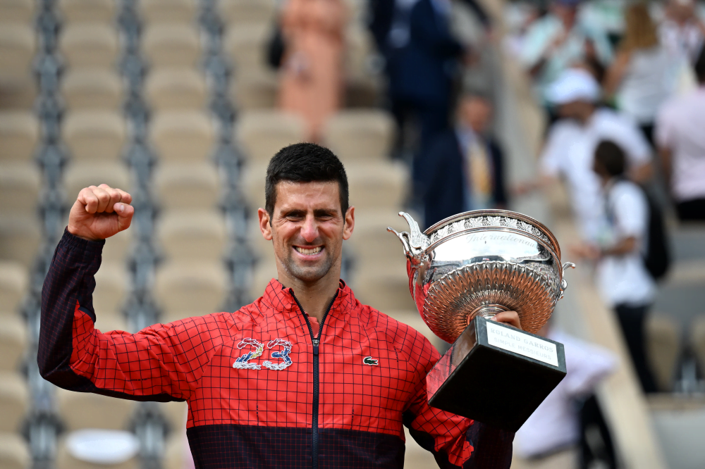 Roland Garros, Novak Djokovic: “Non voglio dire di essere il più il grande della storia. Federer e Nadal mi hanno spinto a migliorarmi”