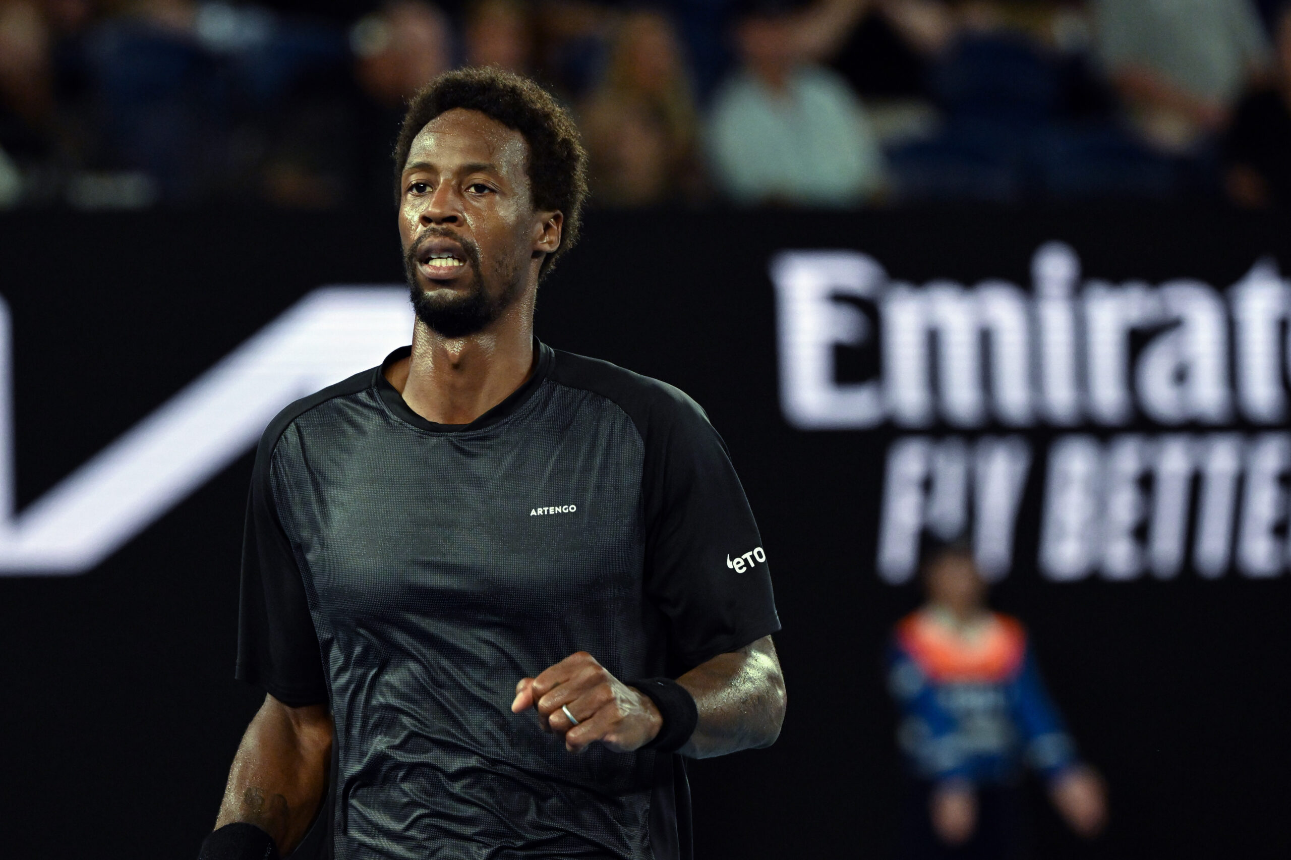 Roland Garros, Monfils costretto al ritiro: Rune al terzo turno