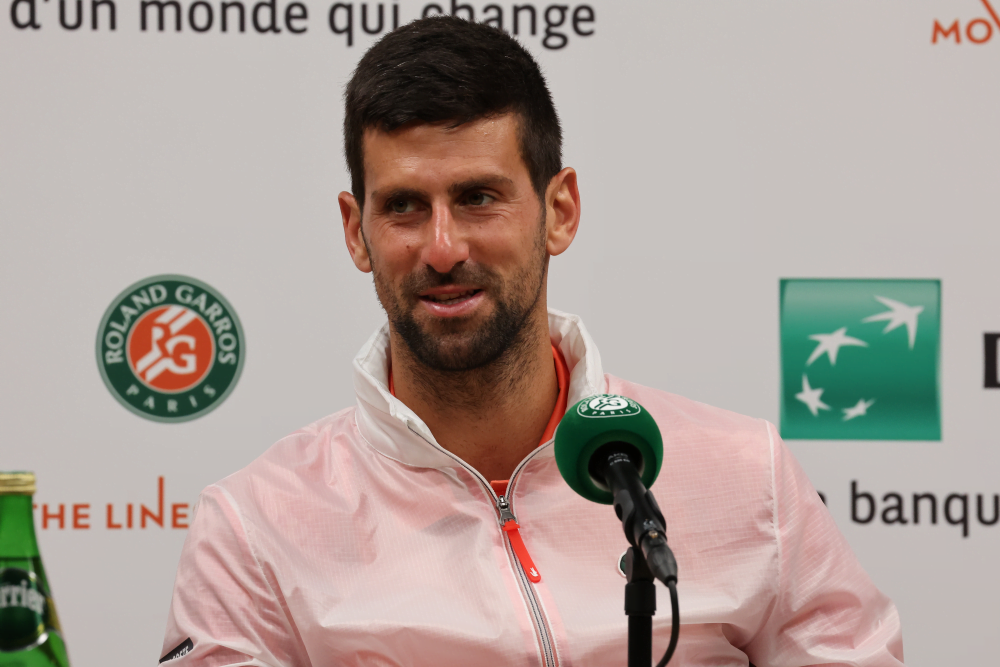 Roland Garros, Novak Djokovic: “Il titolo a Parigi è un obiettivo. Spettatori? Pagano il biglietto, possono fare quello che vogliono”
