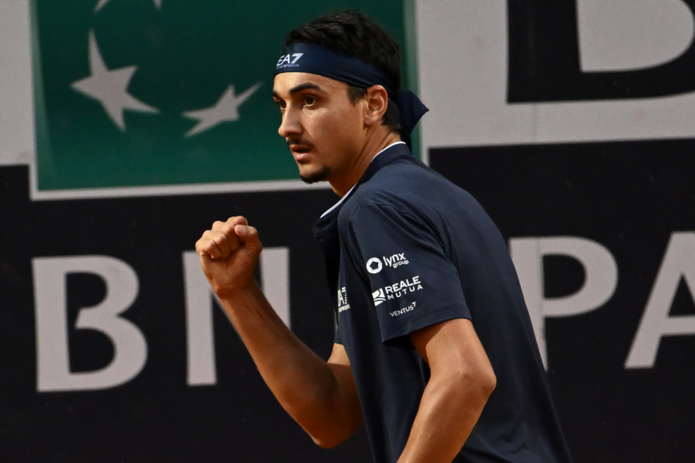 ATP 250 Stoccarda, finisce subito il torneo di Berrettini: il derby azzurro lo vince Sonego