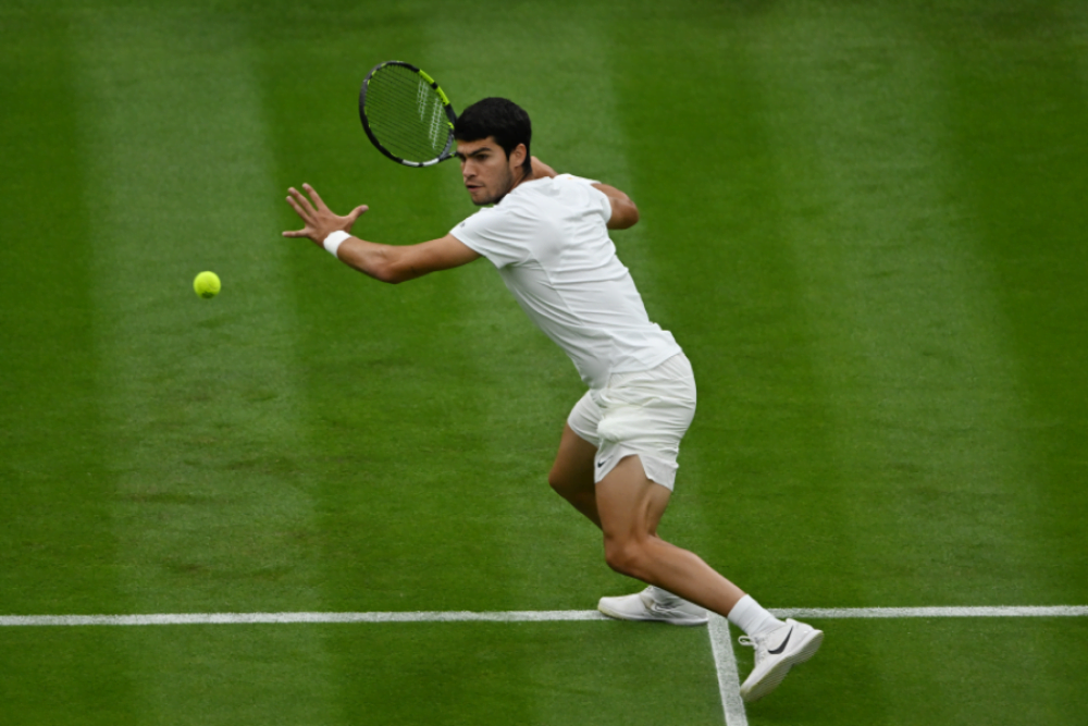 Wimbledon, Alcaraz passa su Rune e vola in semifinale. Rimonta pazza di Medvedev su Eubanks