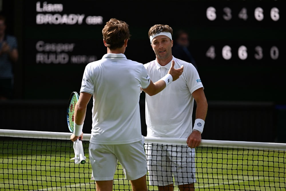 Wimbledon, Ruud e Fritz inciampano su Broady e Ymer: si apre la strada di Sinner verso la semifinale