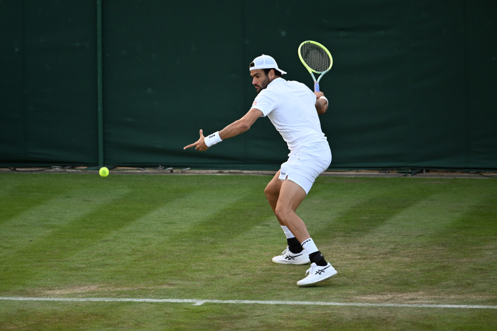 Wimbledon, Berrettini vince solo un set con Alcaraz: finisce agli ottavi il grande torneo del romano