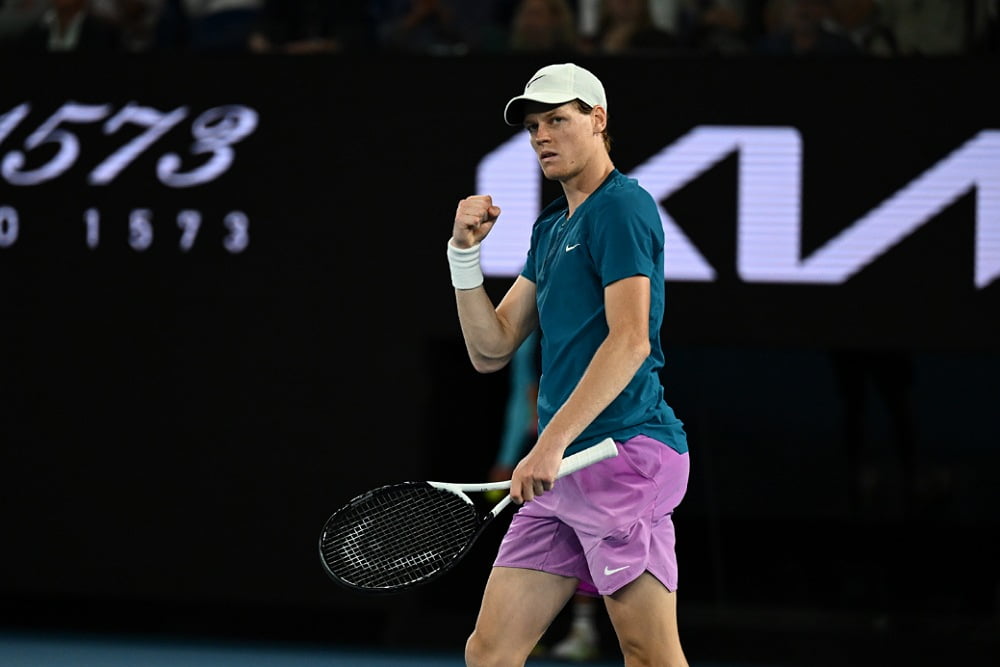 Masters 1000 Toronto, un super Sinner batte Monfils e vola in semifinale. Alcaraz e Medvedev eliminati