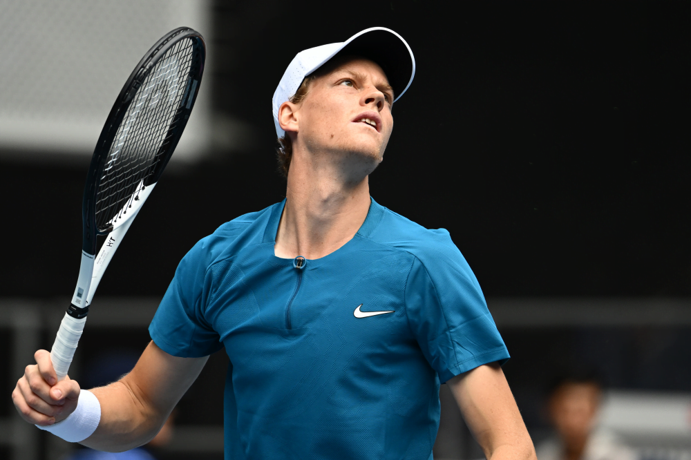 Masters 1000 Toronto, Sinner non sbaglia: batte Paul e vola in finale. C’è De Minaur a dividerlo dal titolo