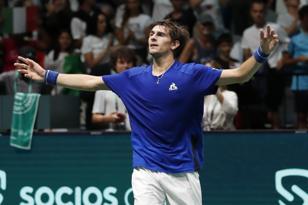 Coppa Davis, Arnaldi non trema e regala all’Italia le Finals di Malaga: battuto Borg in due set