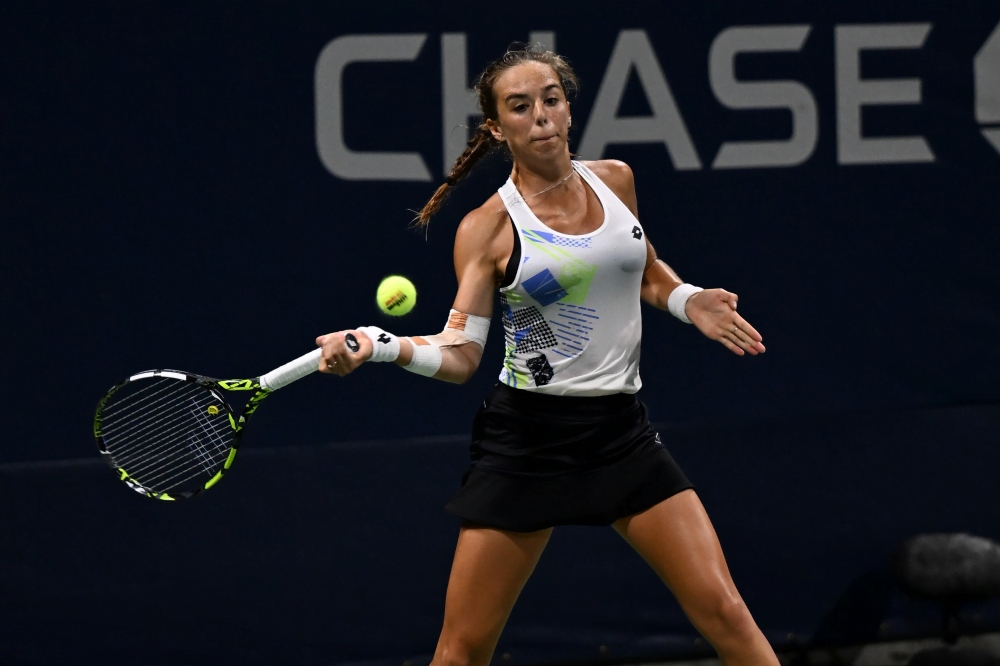 WTA 250 Ningbo, ancora uno stop ai quarti per Bronzetti: passa Fruhvirtova in due set