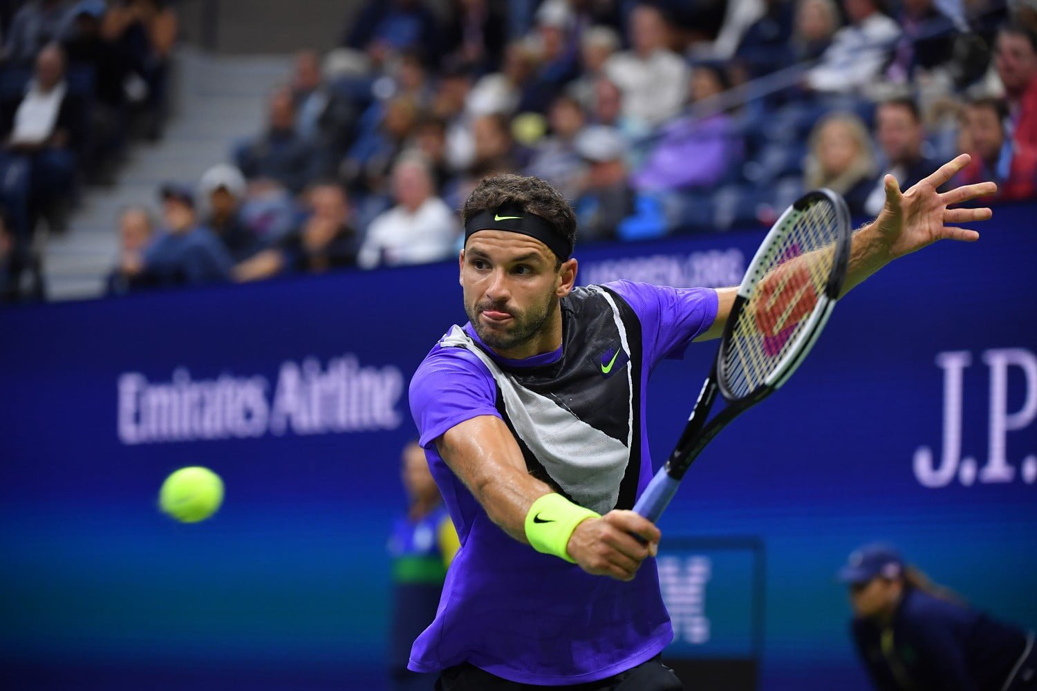 Dimitrov deluxe: batte Alcaraz in rimonta ed è nei quarti a Shanghai