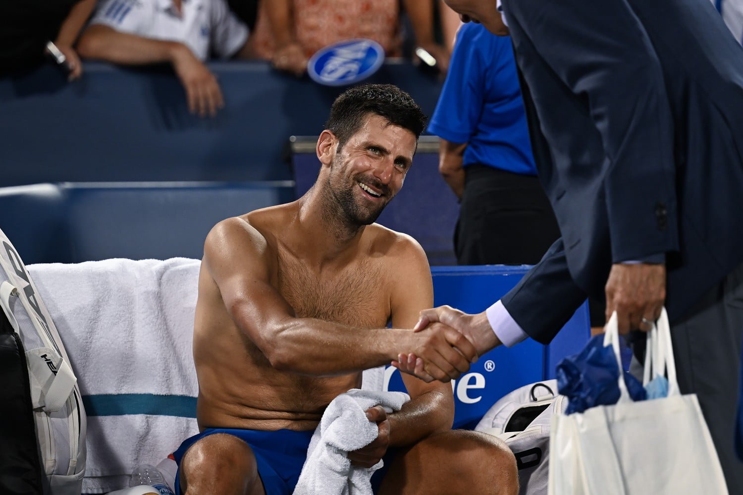 Djokovic dà forfait anche a Cincinnati, non ci sarà nemmeno Kyrgios