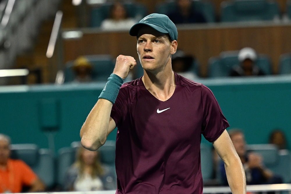 ATP 500 Pechino, Sinner domina Nishioka e conquista i quarti di finale. Va ancora ad Alcaraz la sfida con Musetti