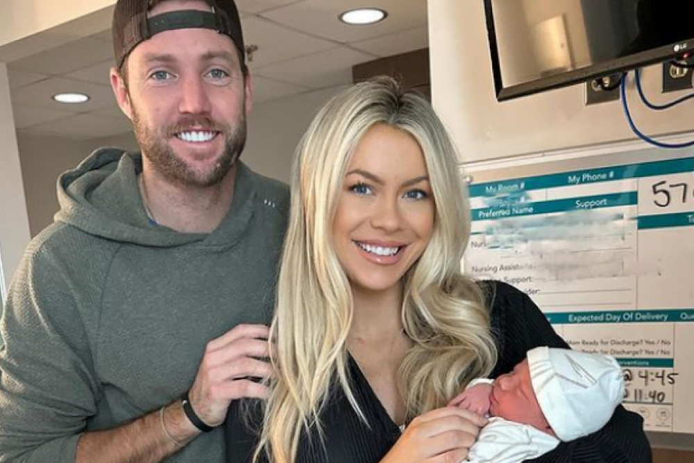 Jack Sock e sua moglie Laura annunciano la nascita del loro primogenito