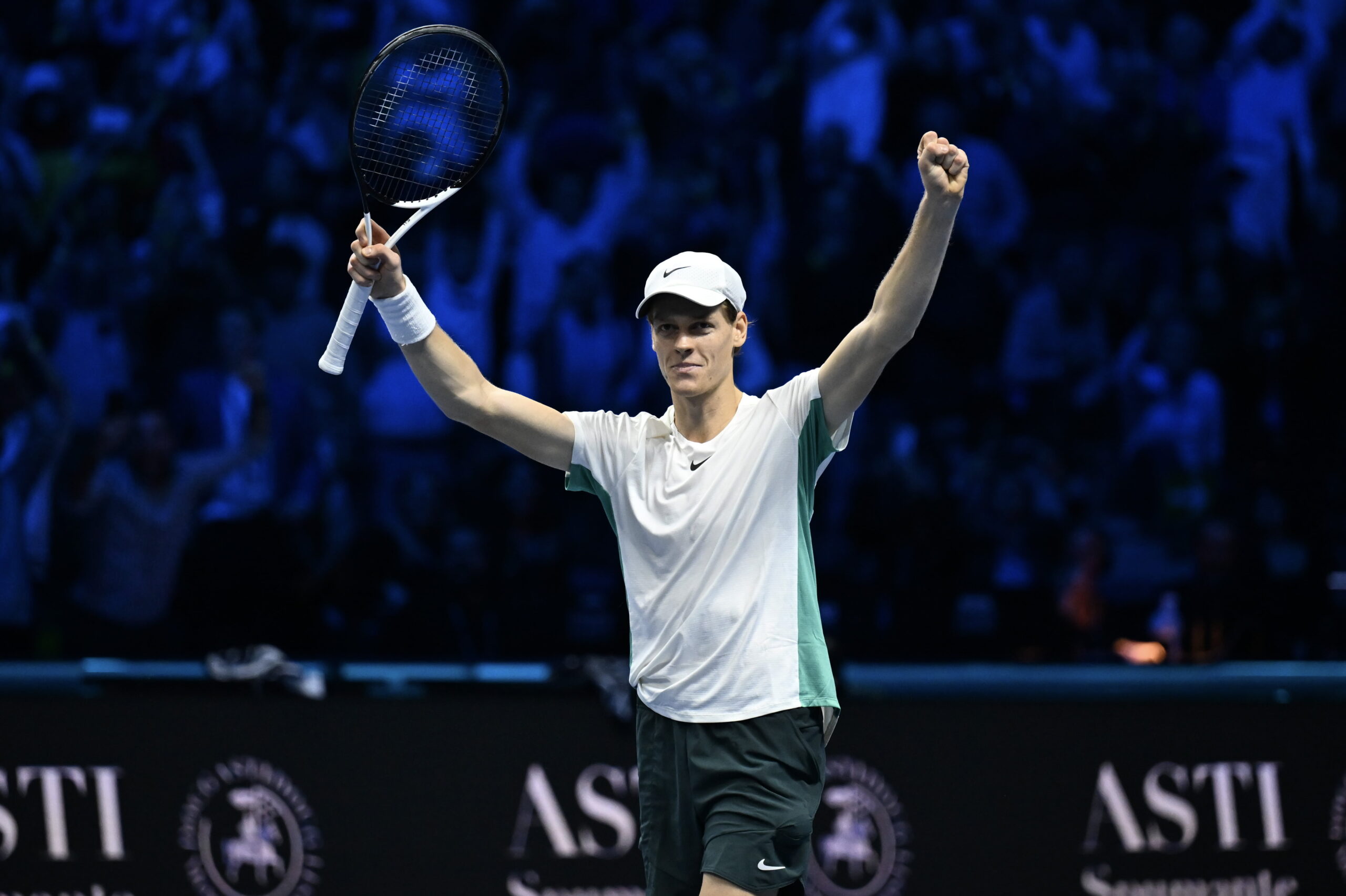 Nitto ATP Finals, Jannik Sinner conquista la semifinale