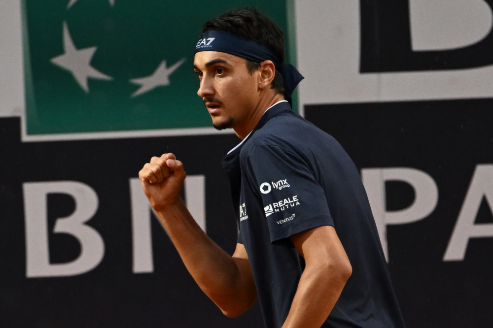 ATP 250 Metz, Sonego rimonta Giron all’esordio e accede al secondo turno
