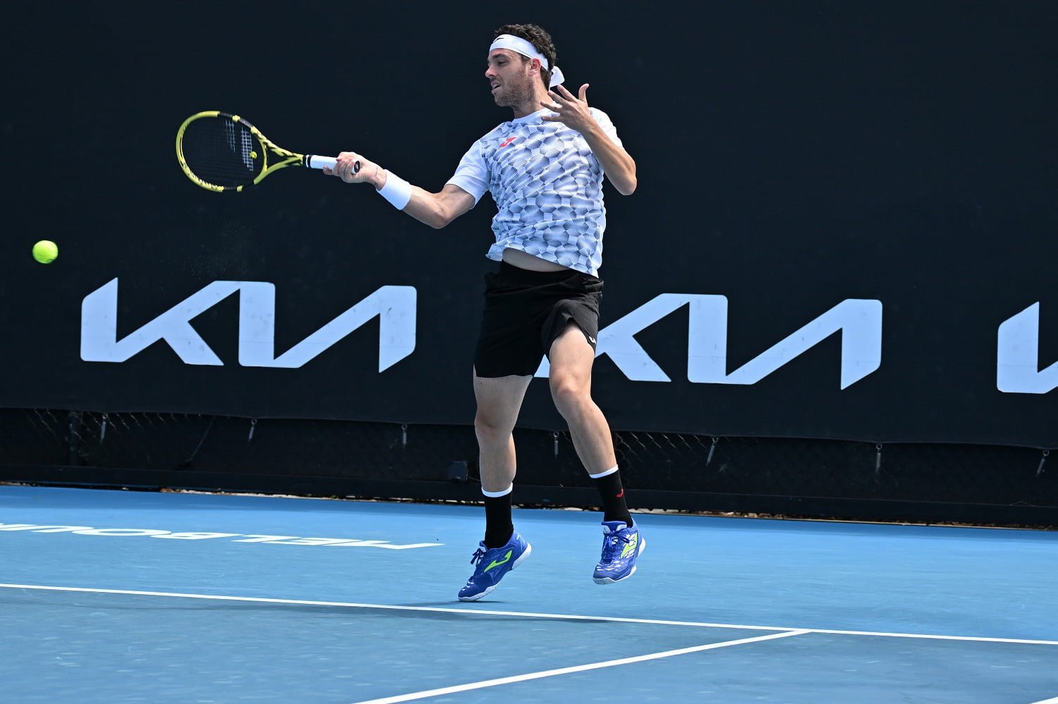 Australian Open, sorteggiati i tabelloni di qualificazione: al via 20 italiani