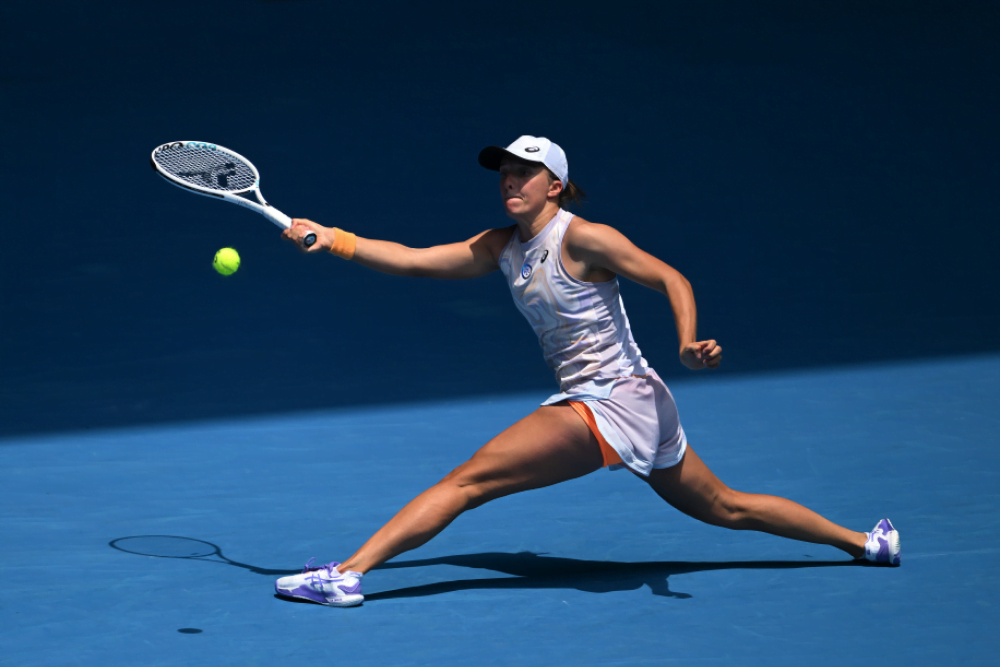Noskova sorprende Swiatek, cade anche Dimitrov. Ok Medvedev e Zverev