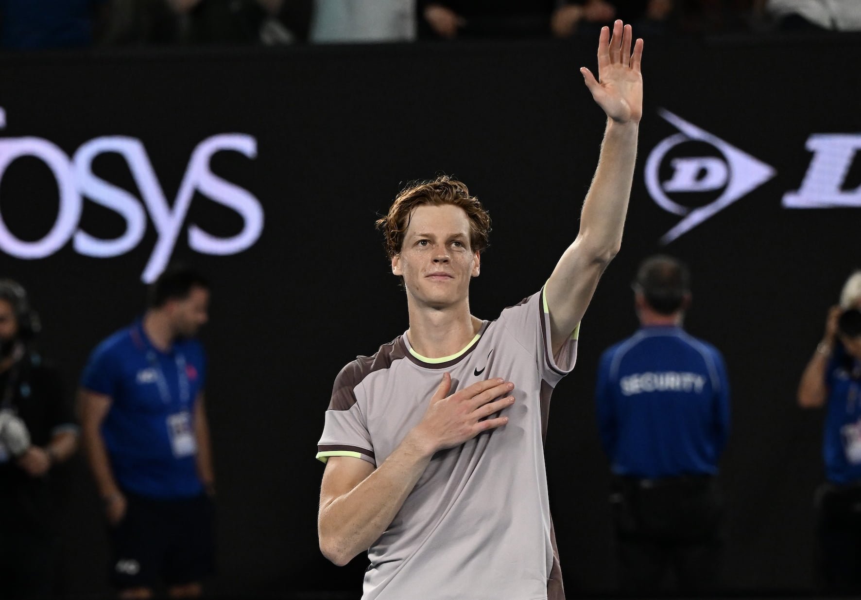 Ulisse Sinner approda a Melbourne e fa pieno bottino