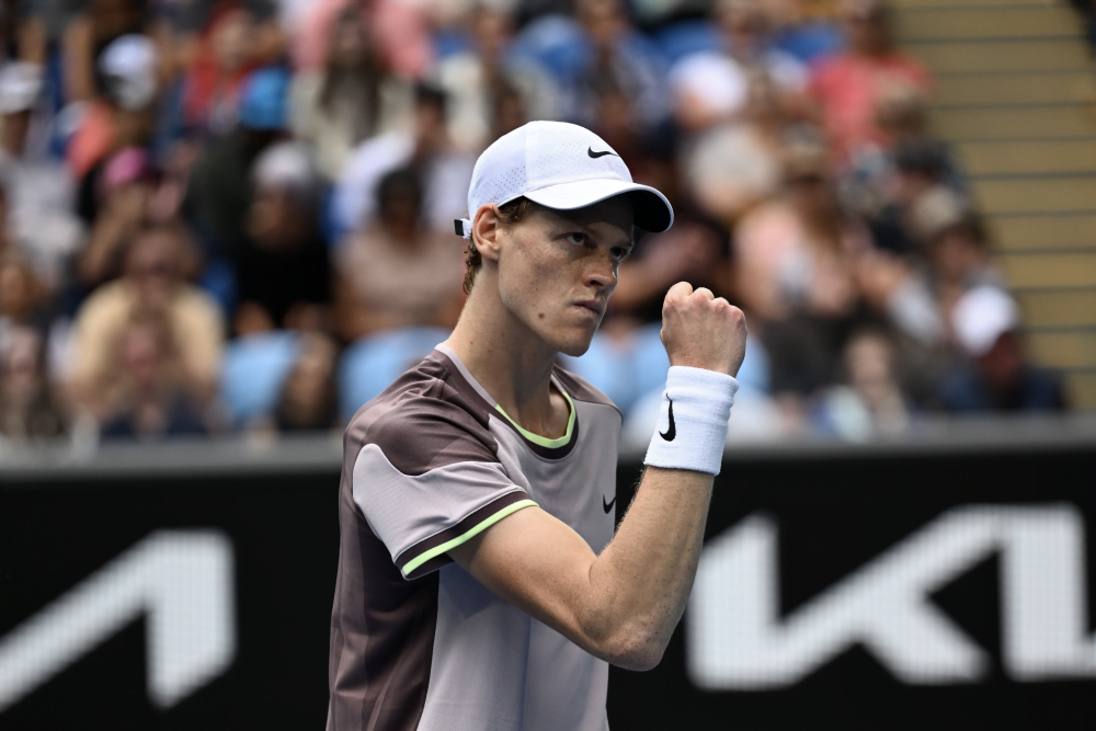 Sinner non sbaglia con Rublev, è in semifinale: sfiderà Djokovic