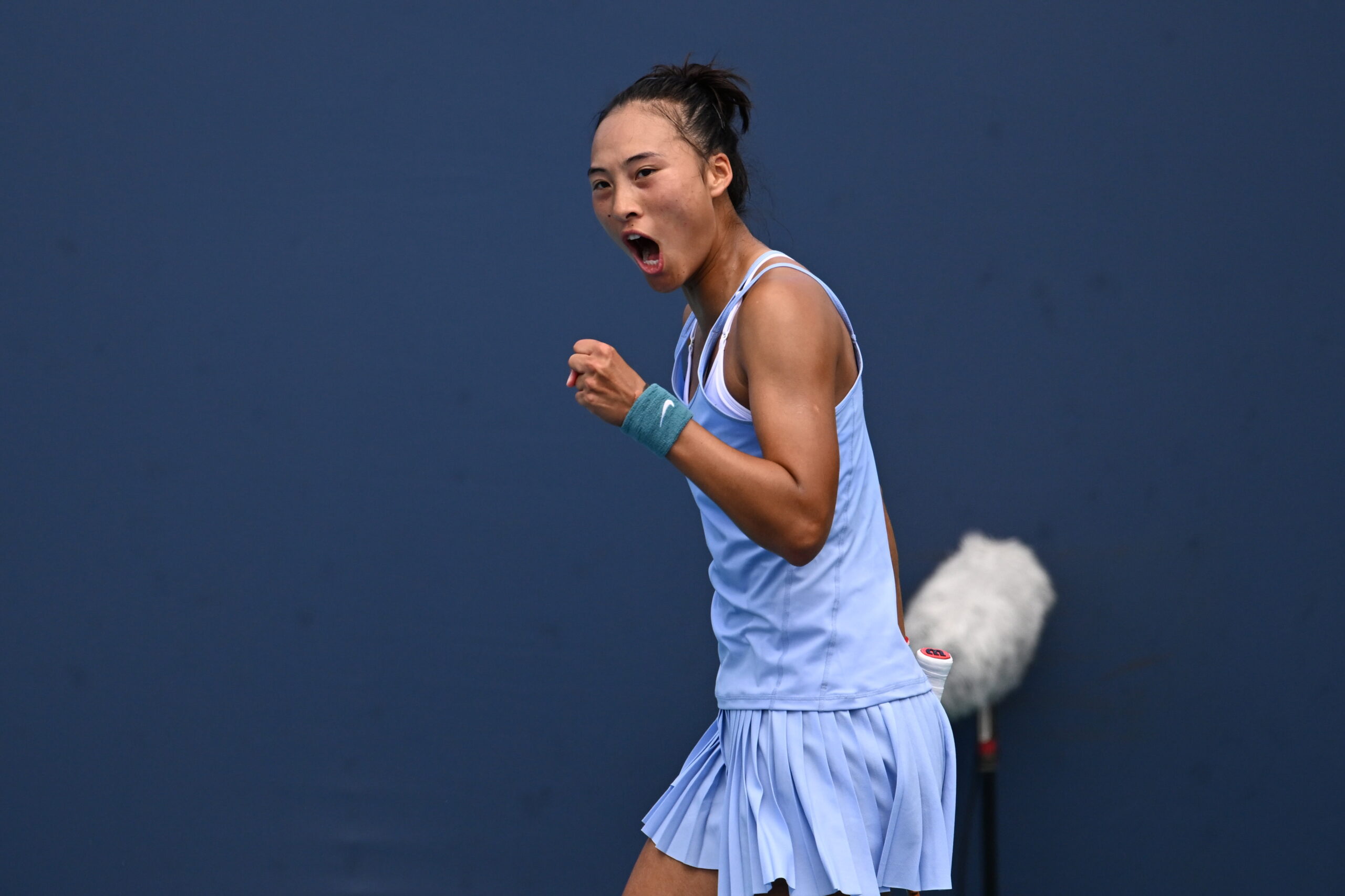 Zheng Qinwen batte Yastremska ed è la seconda cinese di sempre in finale