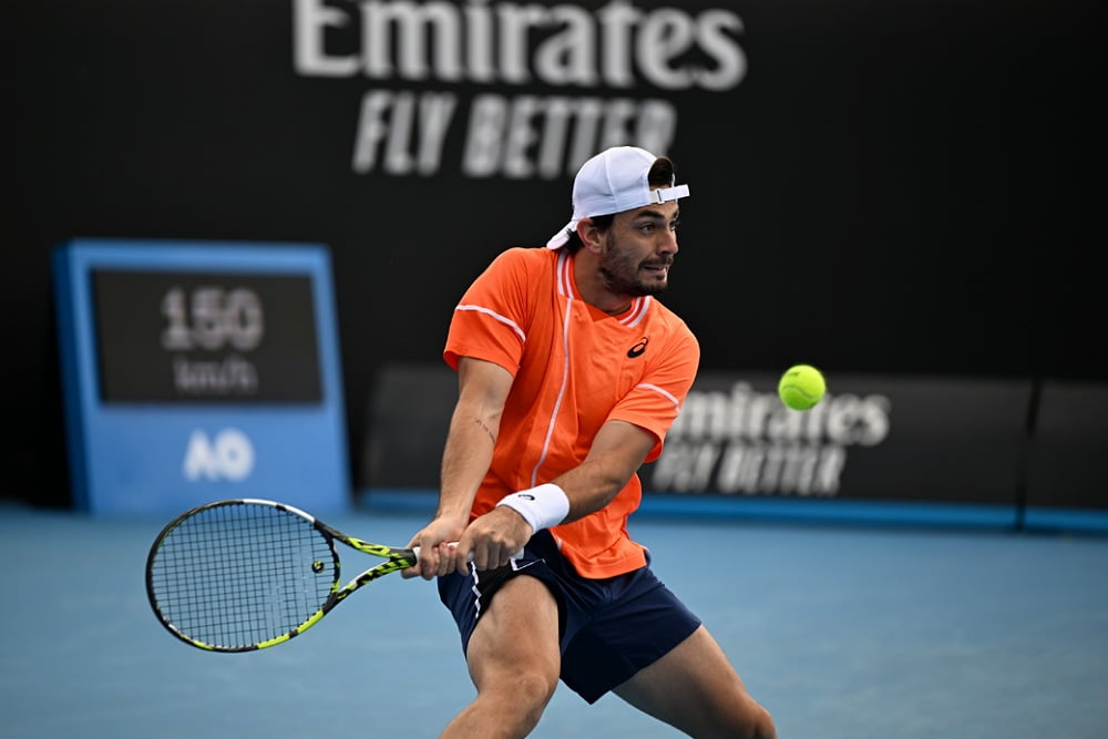 ATP 250 Doha, avanti Zeppieri. Fuori Fognini
