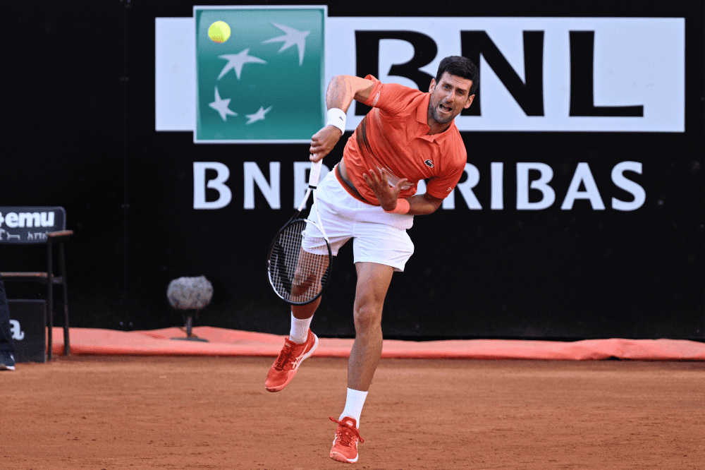 Djokovic prepara la stagione sul rosso con una vecchia conoscenza