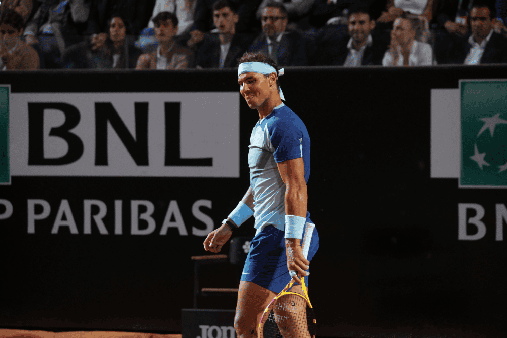 Nadal saluta Barcellona: De Minaur lo elimina al secondo turno (VIDEO)