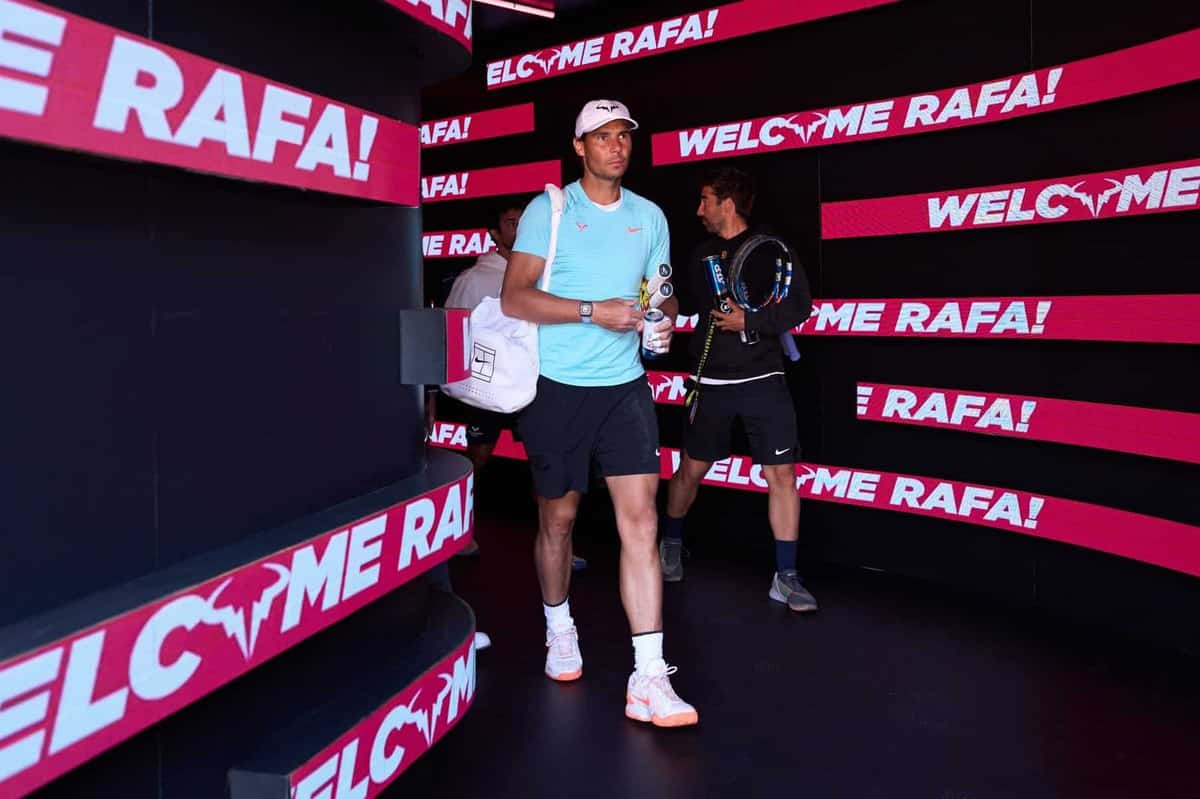 Mutua Madrid Open, Nadal si allena in campo e punta la partecipazione al torneo (VIDEO)